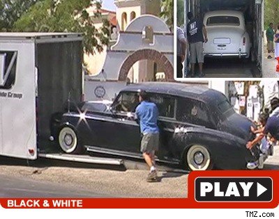 Michael Jackson: Click to watch