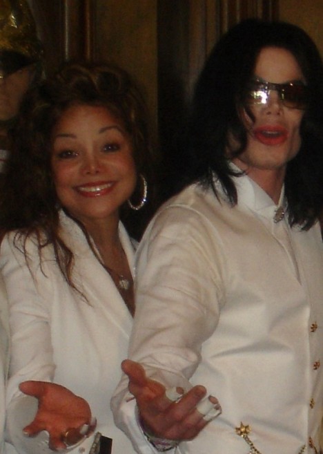 unpublished photo of La Toya and Michael Jackson 