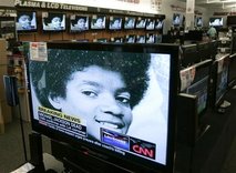 http://news.yahoo.com/nphotos/Michael-Jackson/photo//090626/482/f93c42e3096042d8ace3bab3e4efe3dd//s:/ap/20090627/ap_on_en_tv/us_michael_jackson_tv