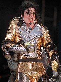Las Vegas Pays Birthday Tribute to Michael Jackson | Michael Jackson